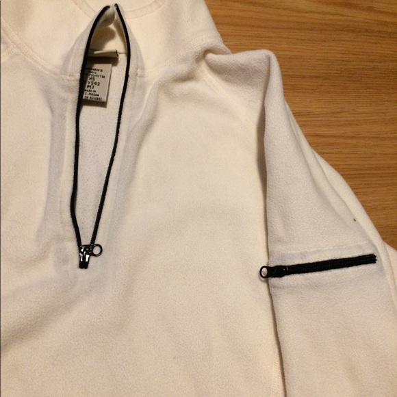 L.L. Bean white half-zip fleece - Picture 2 of 3